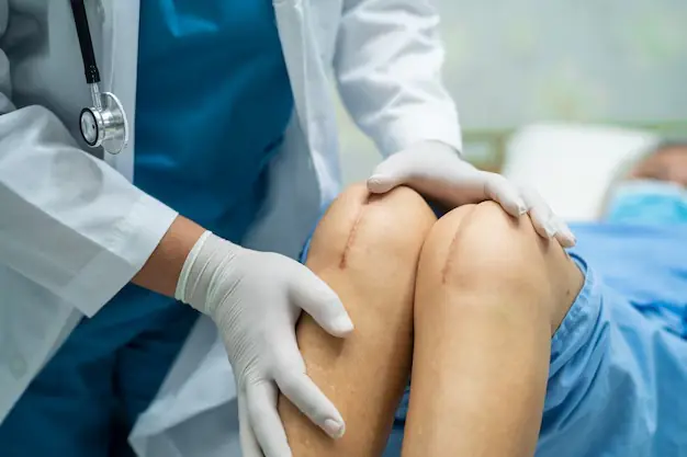 best knee replacement surgeon in jaipur